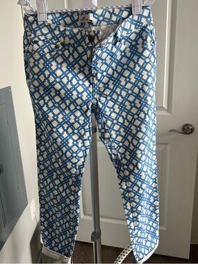Vineyard Vines White Jeans with Blue Lattice Print
